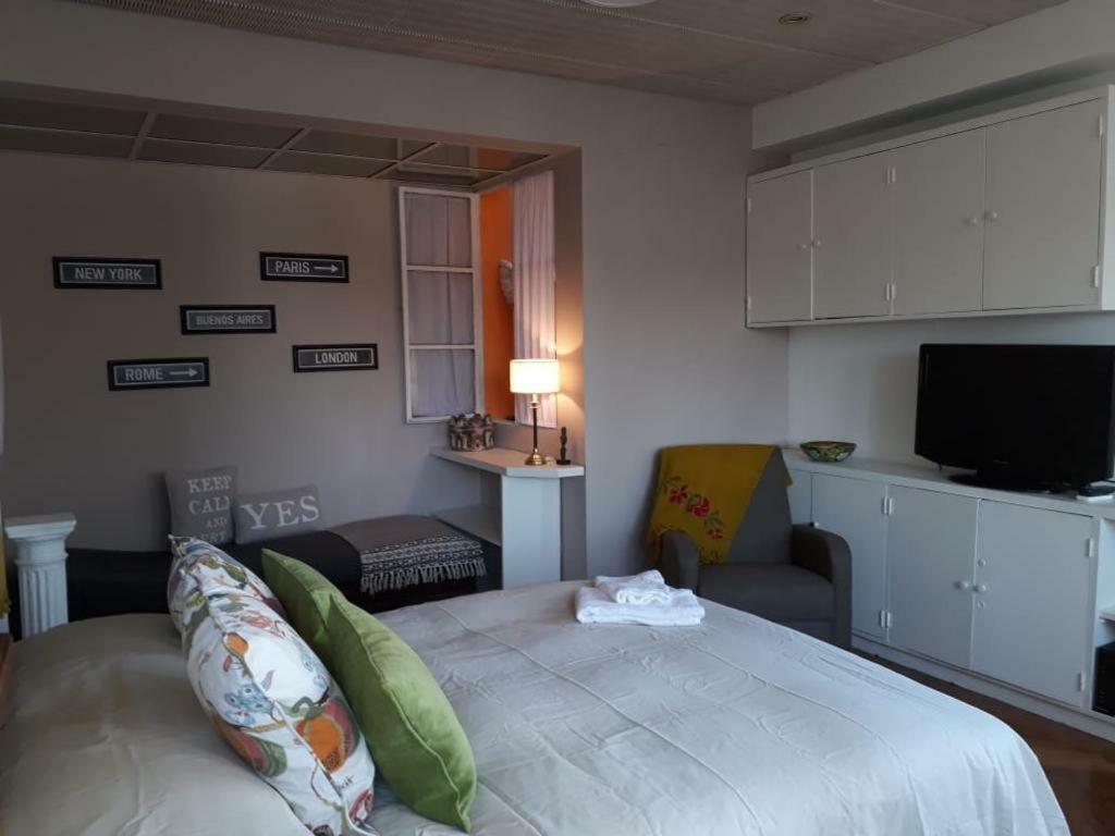Апартаменти Dpto. Av. Corrientes Al 700-Centro Буенос-Айрес Екстер'єр фото